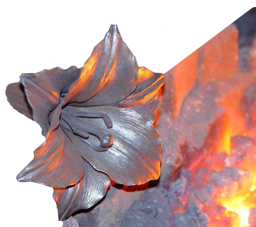 Кованый металлический цветок